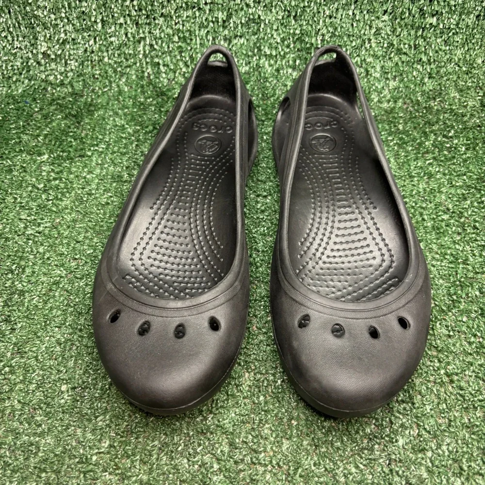CROCS item you
